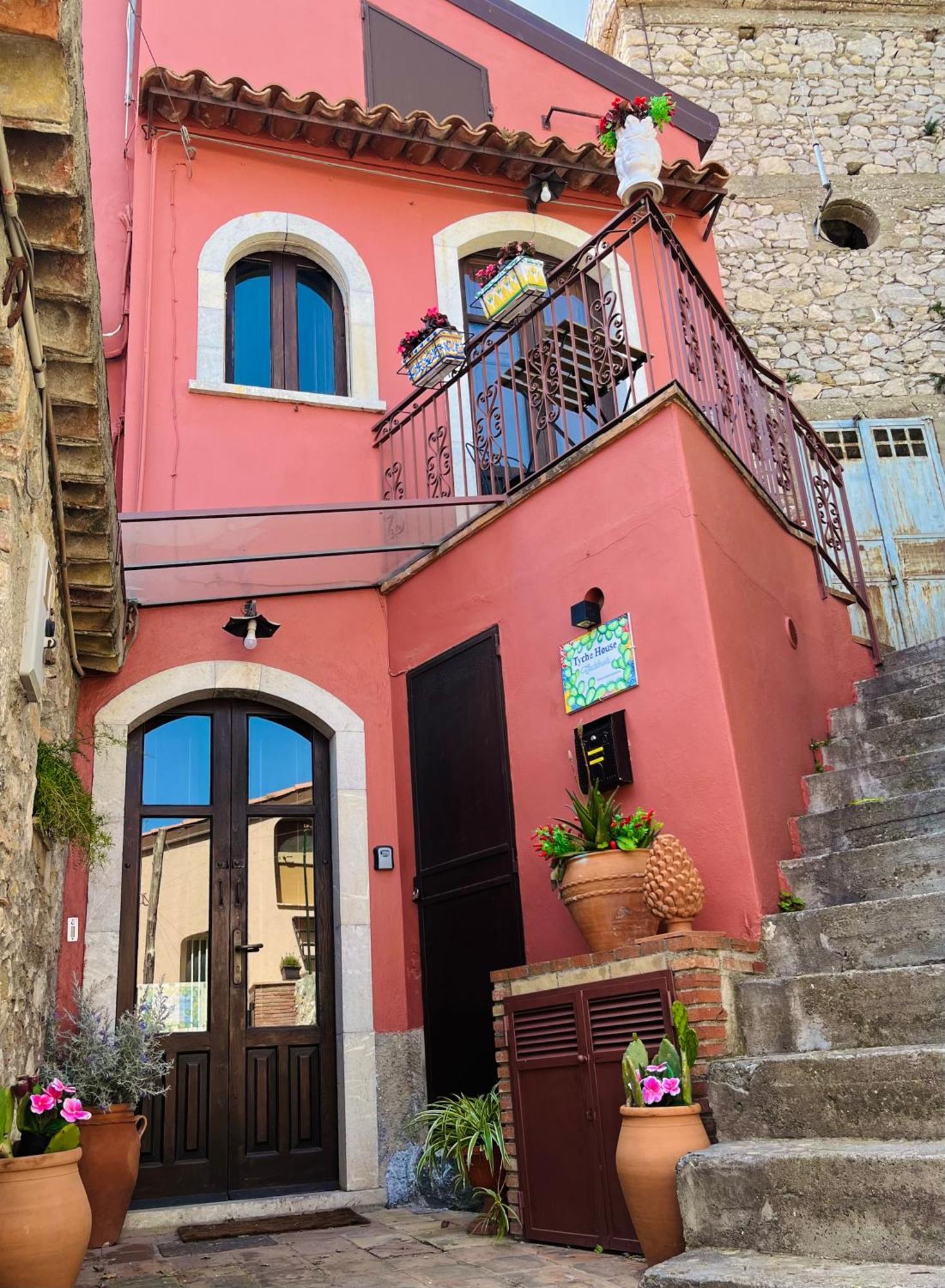 Tyche House Castelmola Apartamento Exterior foto